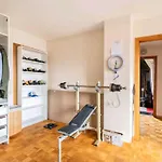 Villa & Wellness Area Jacuzzi Sauna Massage Table *