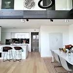 Penthouse Skyline Penthouse 220 M2 Of Refined Elegance