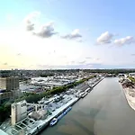 Skyline Luxury Penthouse In 220 M2 Of Elegance Frühstückspension 4*