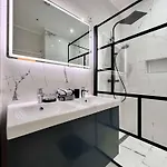 Family Cosy For Up To 9 Guests Near Midi Station Apartmán Brusel
