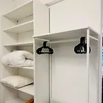 Charming 1 Bedroom With Terrace Apartman