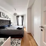 Apartmán Family Cosy For Up To 9 Guests Near Midi Station