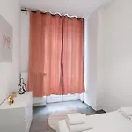 Apartmán Spacious 2br Near Grand Place 1
