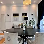 Apartmán Family Cosy For Up To 9 Guests Near Midi Station *
