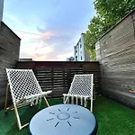 Family Cosy For Up To 9 Guests Near Midi Station *