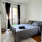 Family Cosy For Up To 9 Guests Near Midi Station Apartmán *