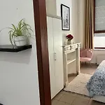 Quarto em Acomodações Particulares Et Dans Un Immeuble *