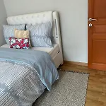 Et Dans Un Immeuble *
