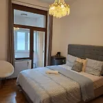 Et Dans Un Immeuble 홈스테이 브뤼셀