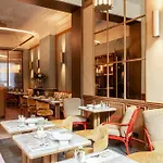 Faubourg 21 - The Leading Of The World