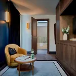 Faubourg 21 - The Leading Of The World Hotel
