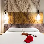 Hotel Ibis Centre 3*