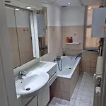 Veeweyde Apartment *