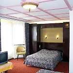 Hotel Manhattan *