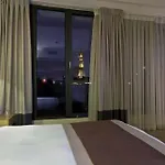B-aparthotel Grand Place מלון דירות