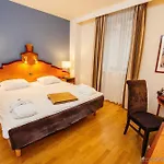 Numa Royal Galleries Hotel 4*