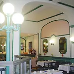 Hotel Le Dome 3*