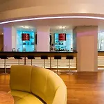 Novotel Off Grand Place מלון בריסל