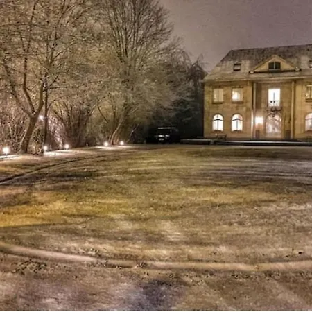 Le Manoir Du Prince De Liege بيت ضيافة