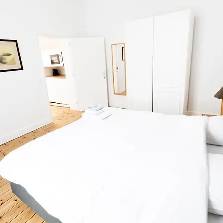 Flats Apartman 4*