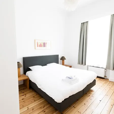 Flats Apartman 4*