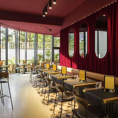 Ibis Centre Chatelain Ξενοδοχείο