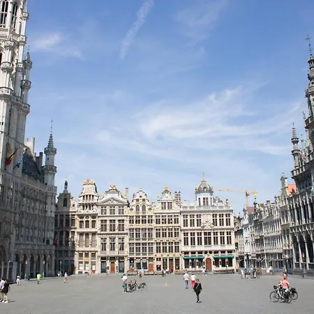 Aris Grand Place