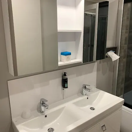 Flat Midi 33 3* Bruxelles