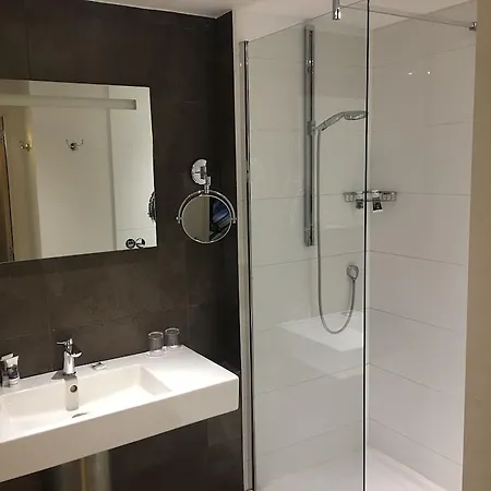 Mercure Centre Midi Hotel 4*