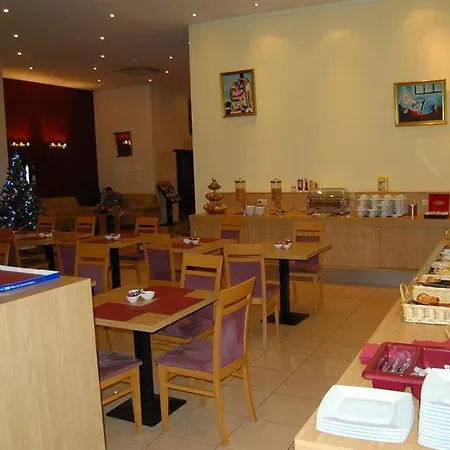 ユーロ キャピタル 4*