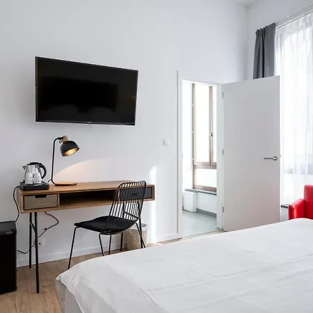 Hotel Beverly Hills 3*