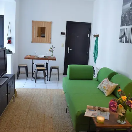 Daire Cosy In The Center Of