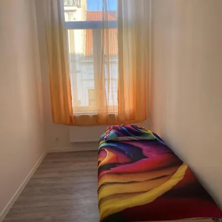 Dreamland Eu, Apartamento Bruxelas
