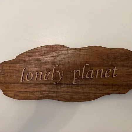 Dreamland Eu, * Bruksela