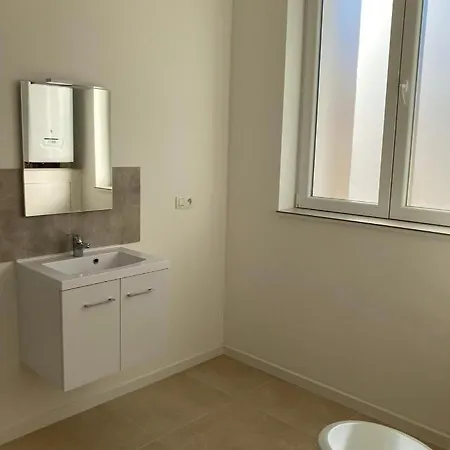 Dreamland Eu, Apartment *