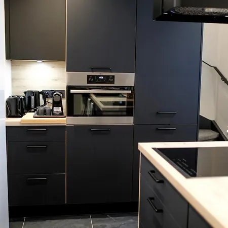 Fabulous In Chatelain Area * Brussels