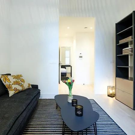 Fabulous In Chatelain Area Βρυξέλλες