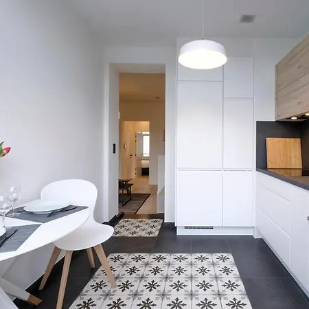 Appartement Fabulous In Châtelain Area *