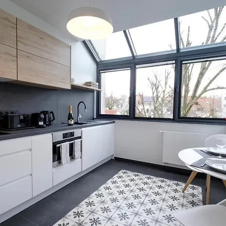 Fabulous In Chatelain Area * Βρυξέλλες