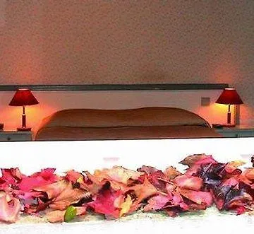 Sabina Hotel 2*