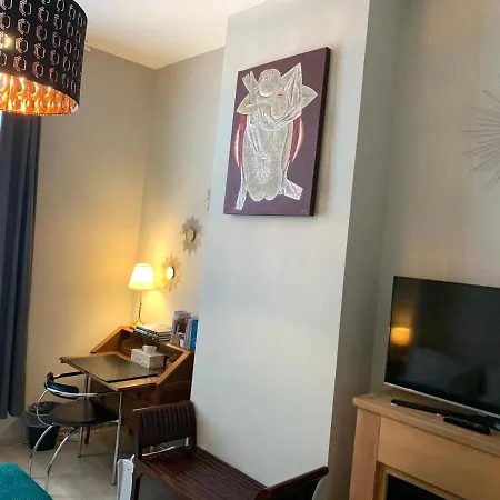 Апартаменты Ground Floor City Centre In *