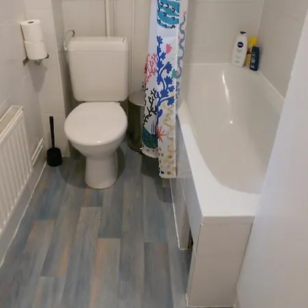 Pleasure In The Heart Of Apartman *