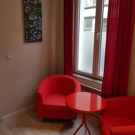 Lägenhet Central Yellow Apartment