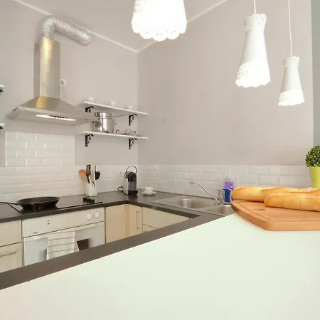 Downtown Apartment *