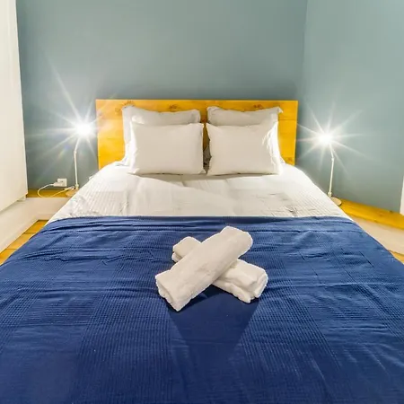 Апартаменты Grand Place 1 Bedroom *