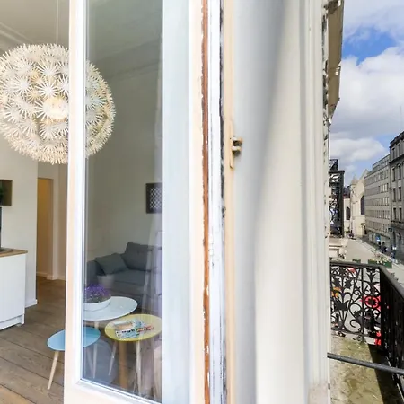 Grand Place 1 Bedroom Апартаменты *