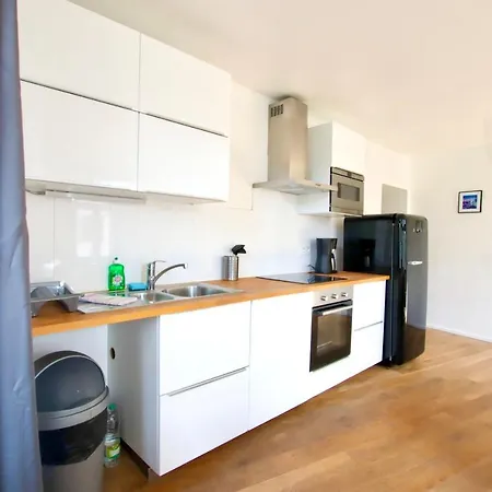 Grand Place Apartment *