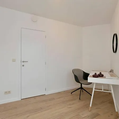 Apartment Schiphol Airport Flat *