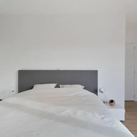 Heathrow Airport Flat 公寓 布鲁塞尔