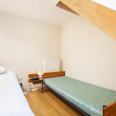 Jean Robie Apartment *